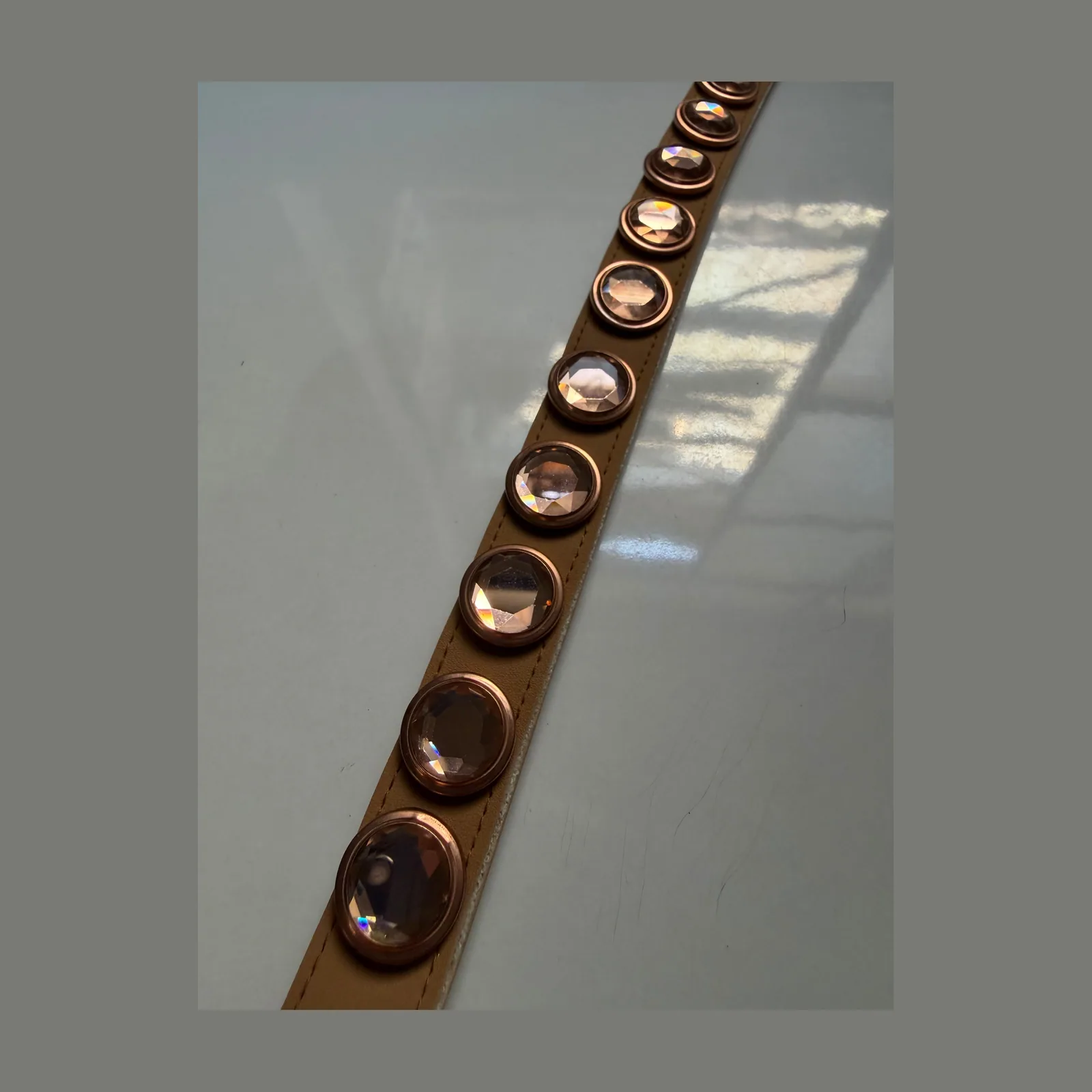 Collares ajustables cafés